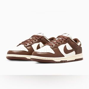 Nike Women’s Low Dunk Sneakers, Cacao Wow/Sail, size 7